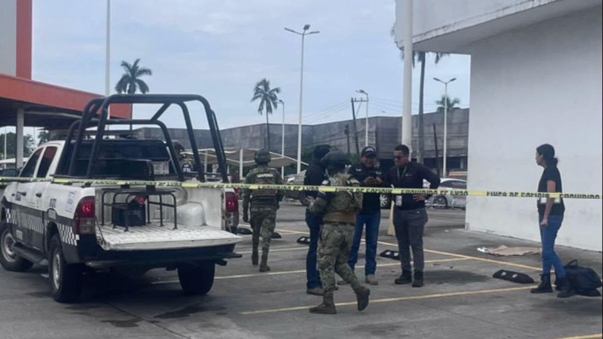 Hombre Pierde la Vida en Estacionamiento de Supermercado en Tejería, Veracruz