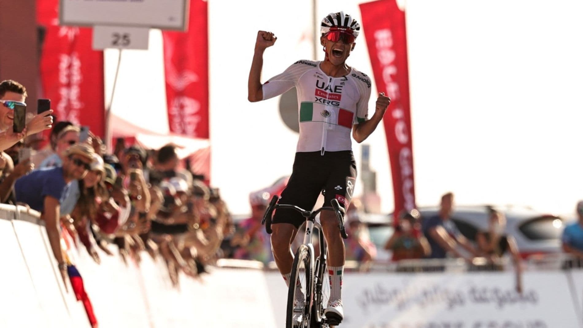 Isaac Del Toro Gana la Sexta Etapa del Tour UAE y Toma Liderazgo de la Competencia