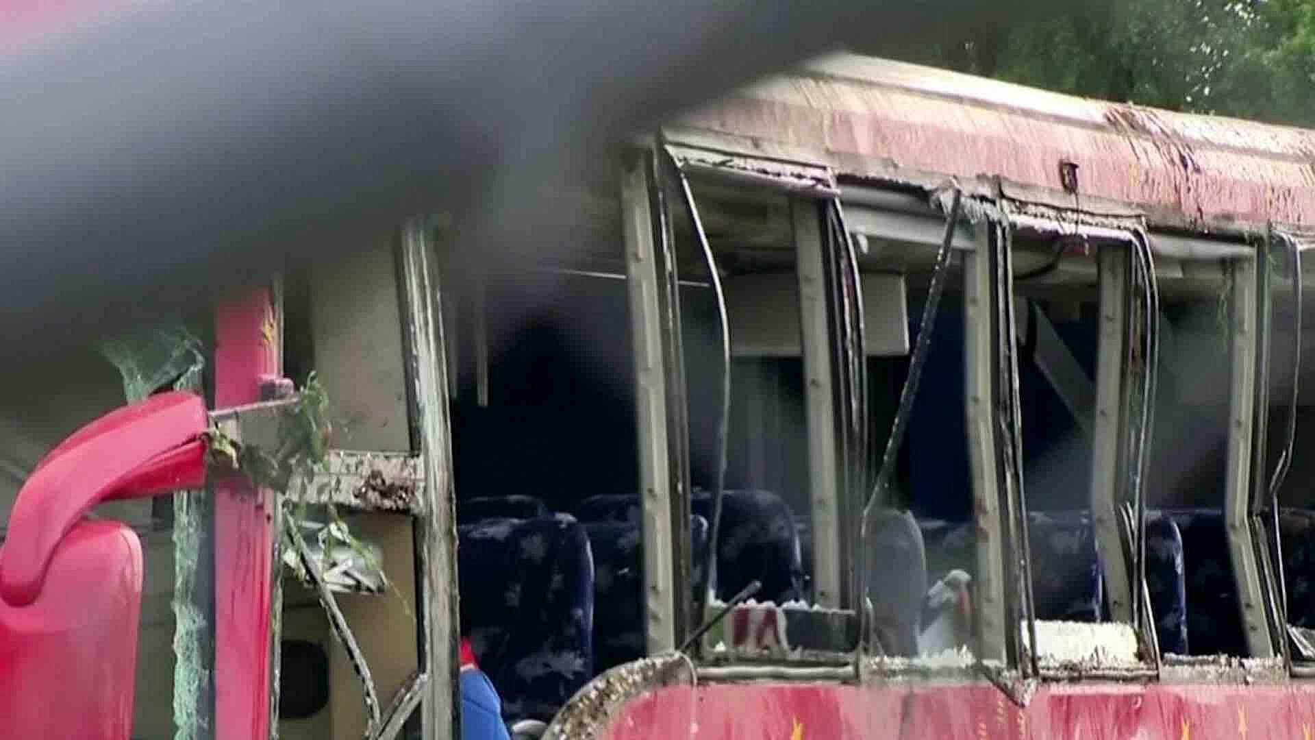 7 Muertos Deja Volcadura de Autobús Comercial en Vicksburg, Mississippi