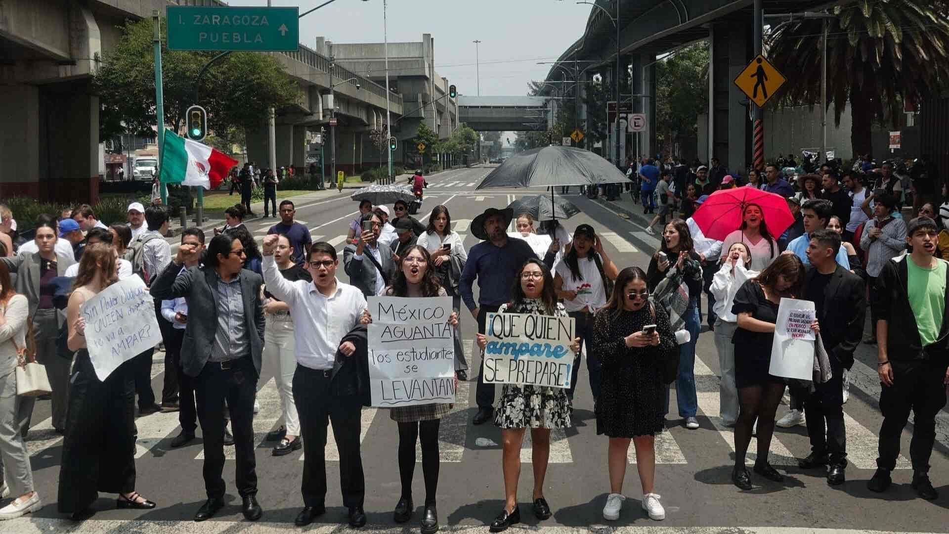 Suman 6 Horas de Caos Vial en Magdalena Mixhuca, por Bloqueo contra Reforma Judicial