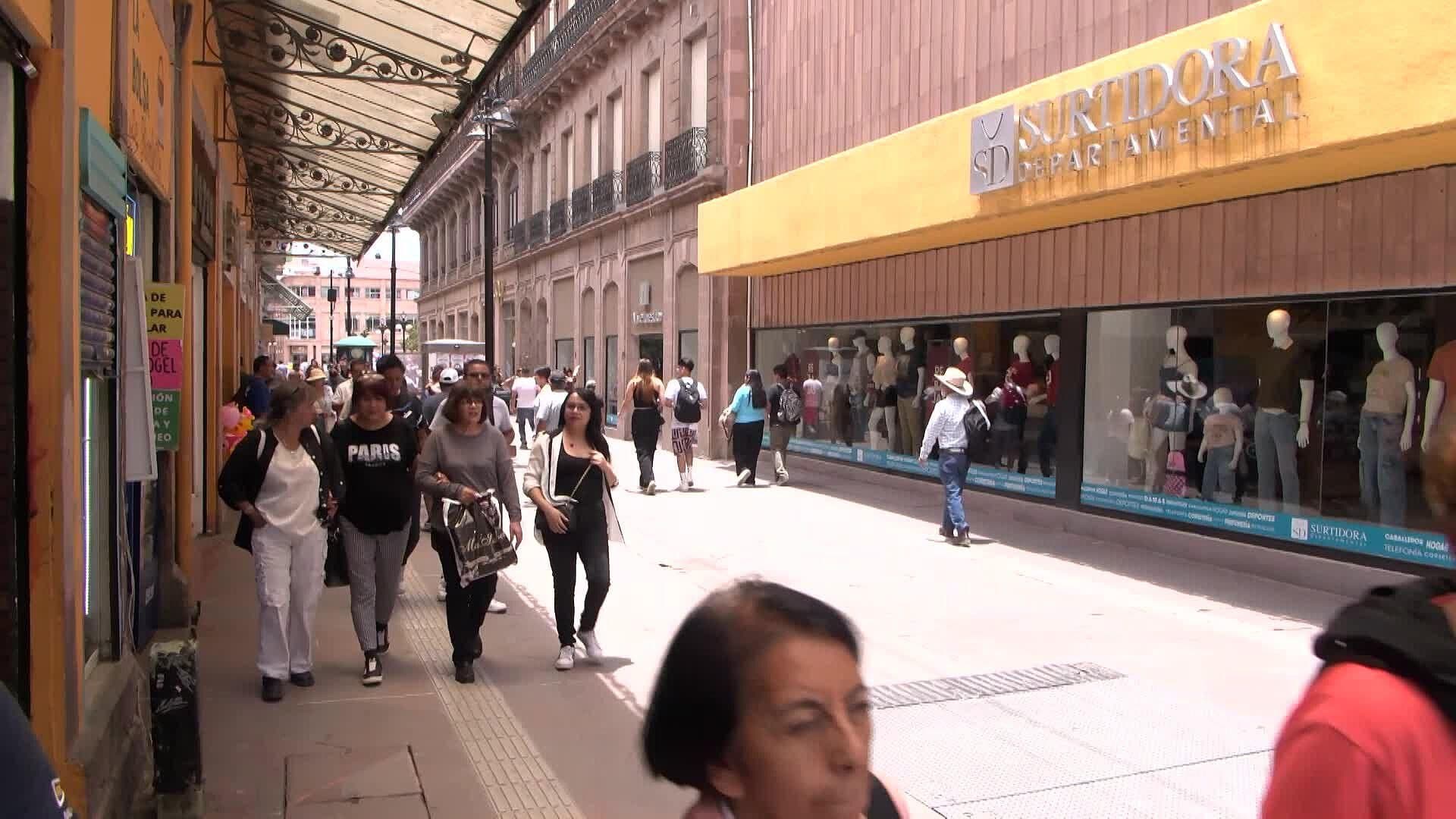 Más de 10 Mil Negocios Operan sin Permiso en la Capital Potosina