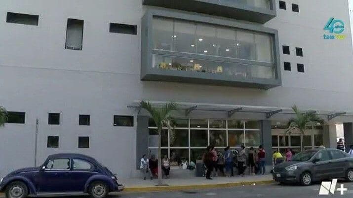 Prefieren Subir Escaleras a Usar Elevador en Torre Pediátrica
