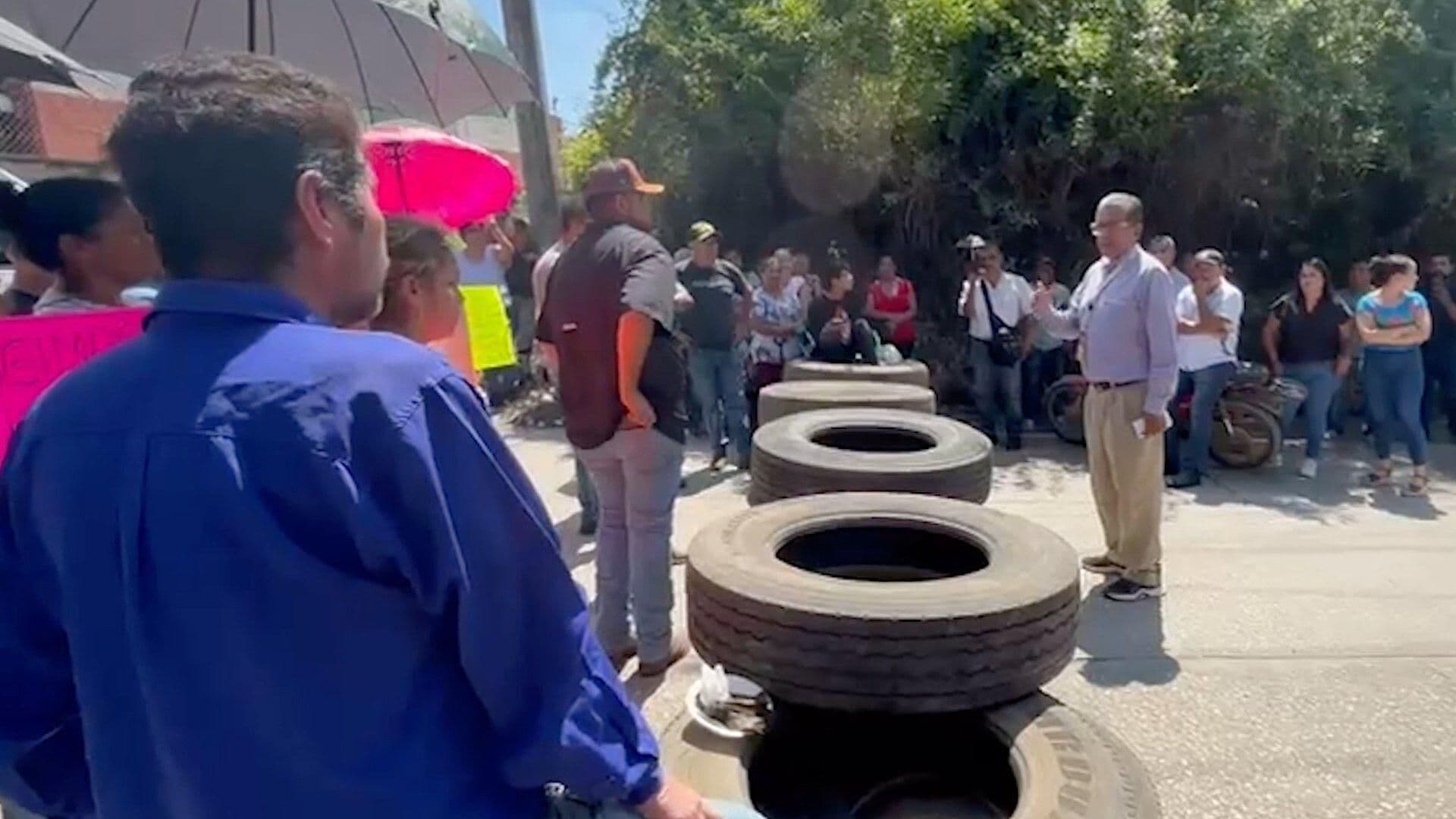 Bloquean Carretera en Yanga; Piden Mantenimiento a las Vías de Comunicación