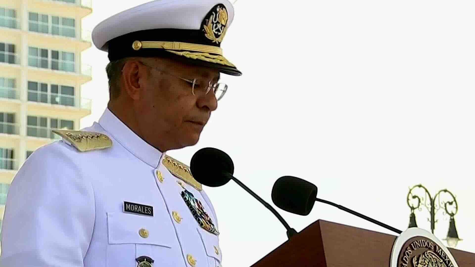 "Una Armada Presente, en Mar, Aire y Tierra, Siempre Firme, Alado del Pueblo": Raymundo Morales