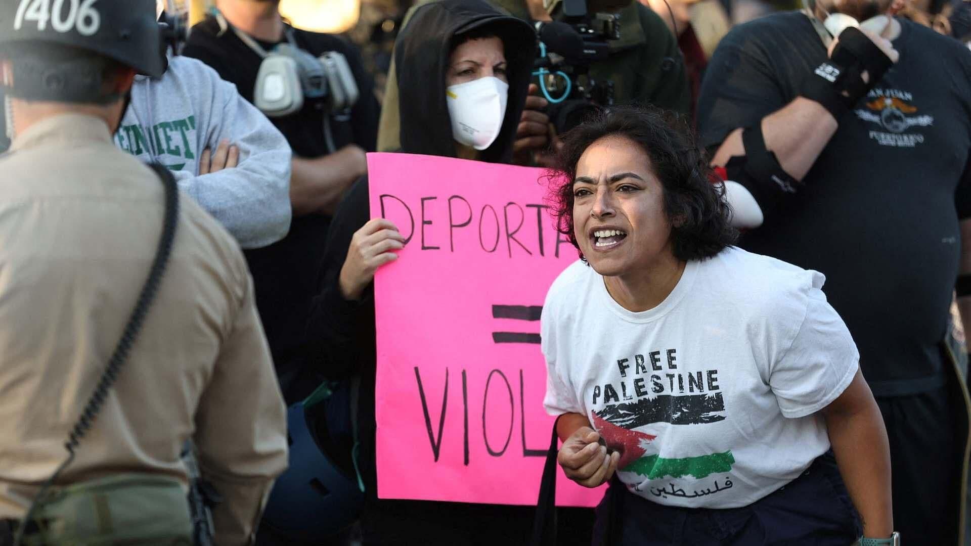 Crecen Manifestaciones en Illinois contra Operativos de Antiinmigración de ICE en Broadview