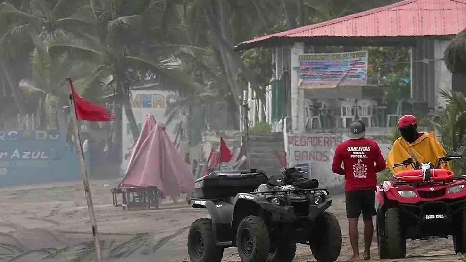 Alerta: Huracán Priscilla Provocó Lluvias e Inundaciones en Costas del Pacífico Mexicano