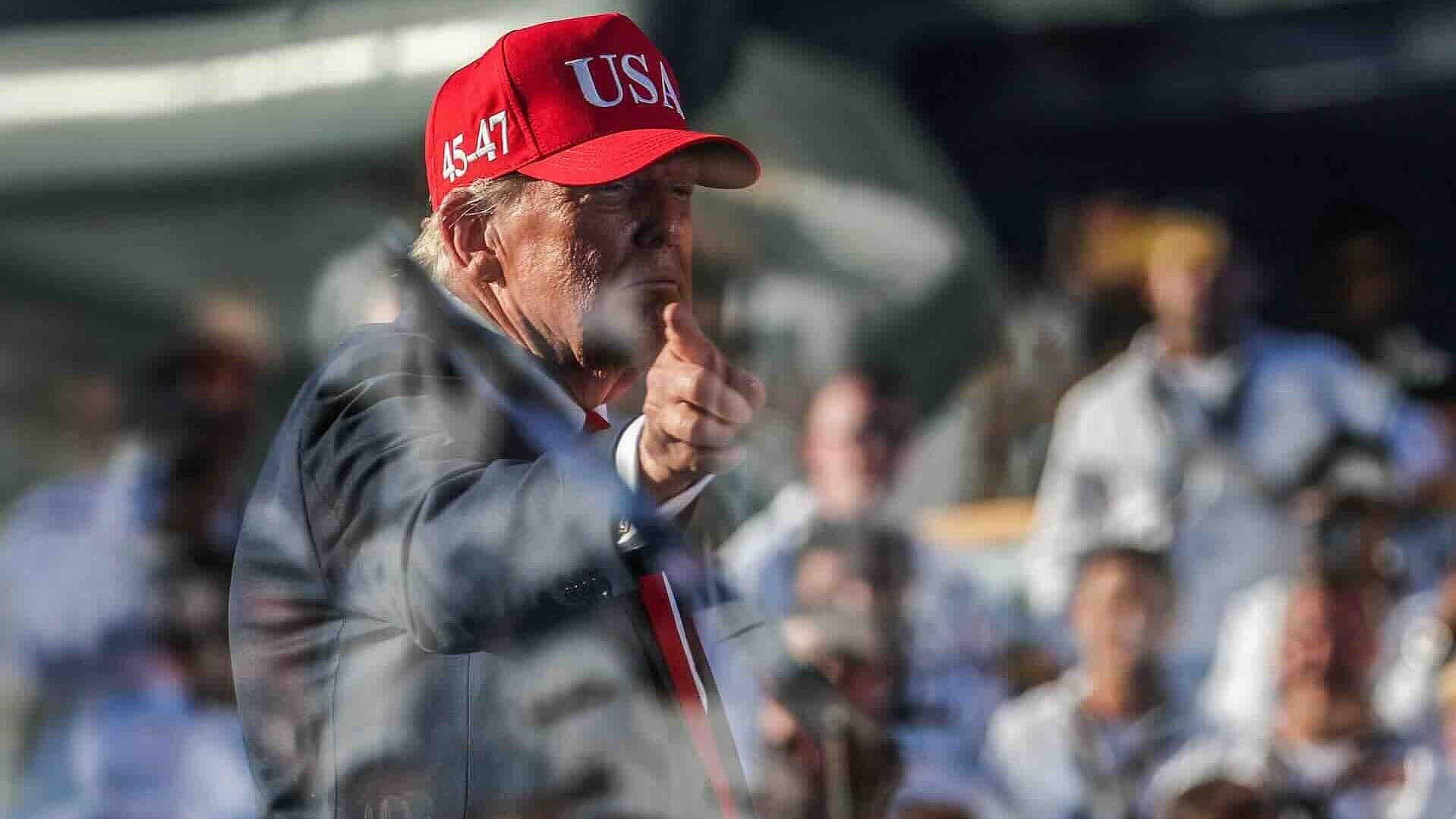 Donald Trump Encabeza Homenaje por 250 Aniversario de la Marina en Norfolk, Virginia