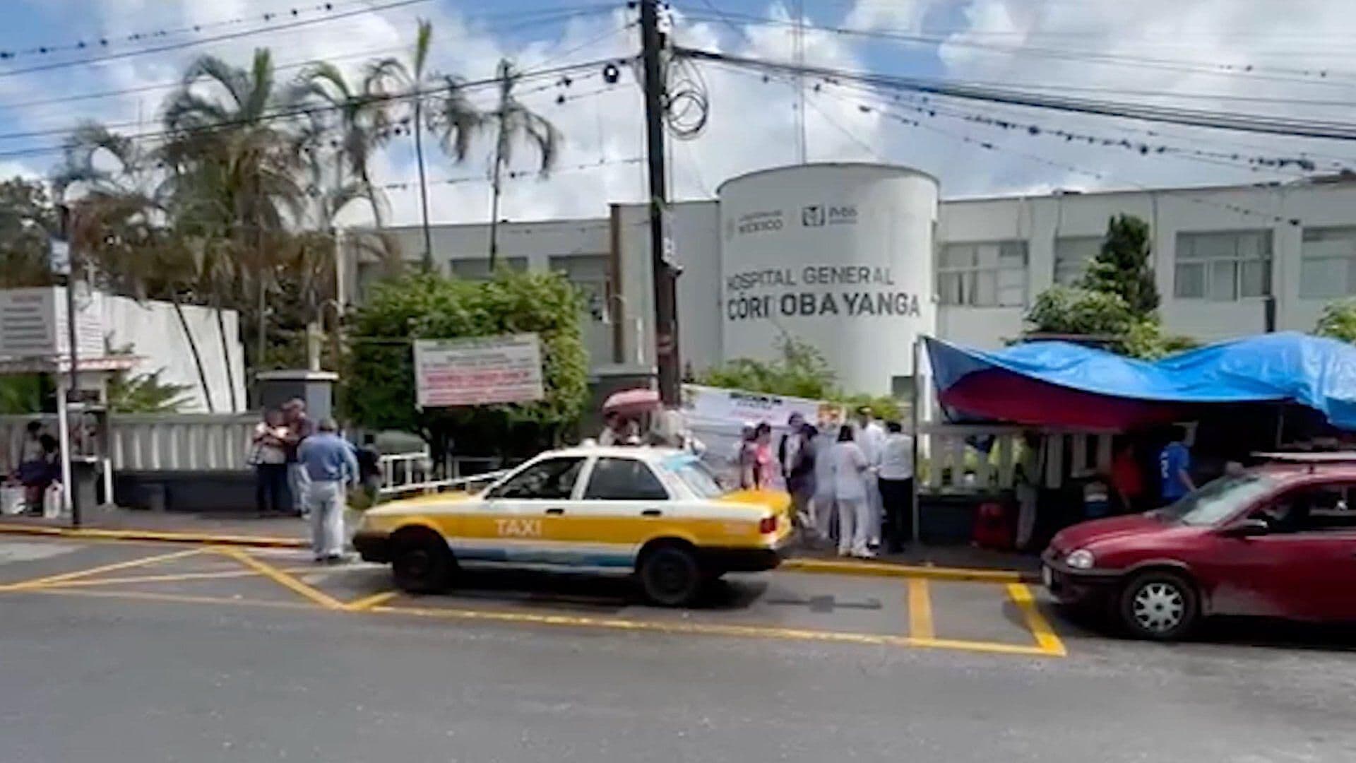 Se Manifiestan de Forma Pacífica Trabajadores Hospital General Cordoba Yanga