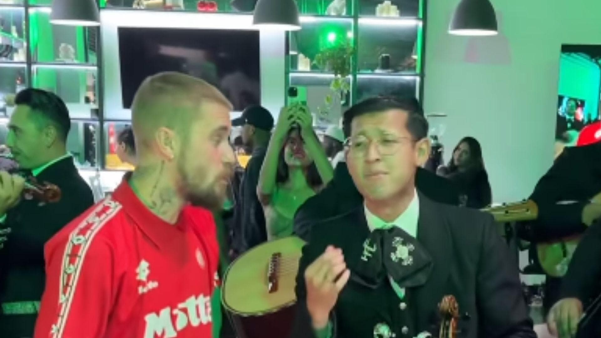Sin Miedo al Éxito: Justin Bieber Baila al Ritmo del Mariachi y Canta "Hermoso Cariño" (VIDEO)