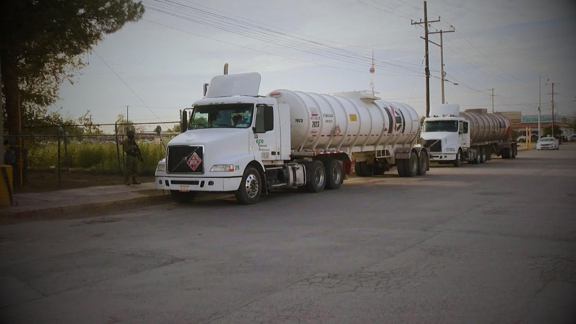 Aseguran Dos Pipas de Combustible Cerca de Puente Internacional en Ciudad Juárez
