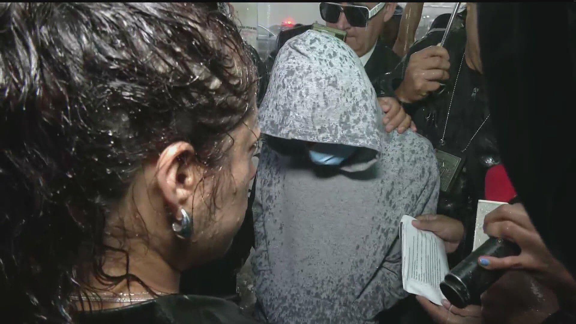 VIDEO: Momento Exacto en que Lex Ashton, Acusado de Asesinato en CCH Sur, Sale del Hospital