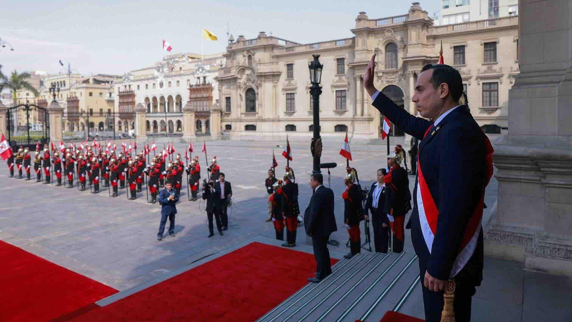 José Jerí Asumió Presidencia de Perú tras Destitución de Dina Boluarte