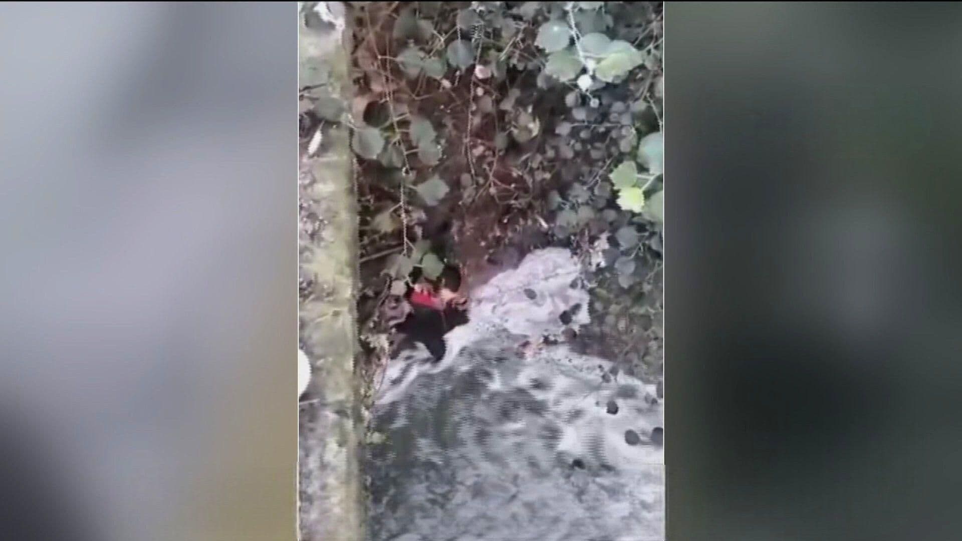 Rescatan a Adulto Mayor que Cayó a un Canal de Aguas Negras en Cuautitlán Izcalli