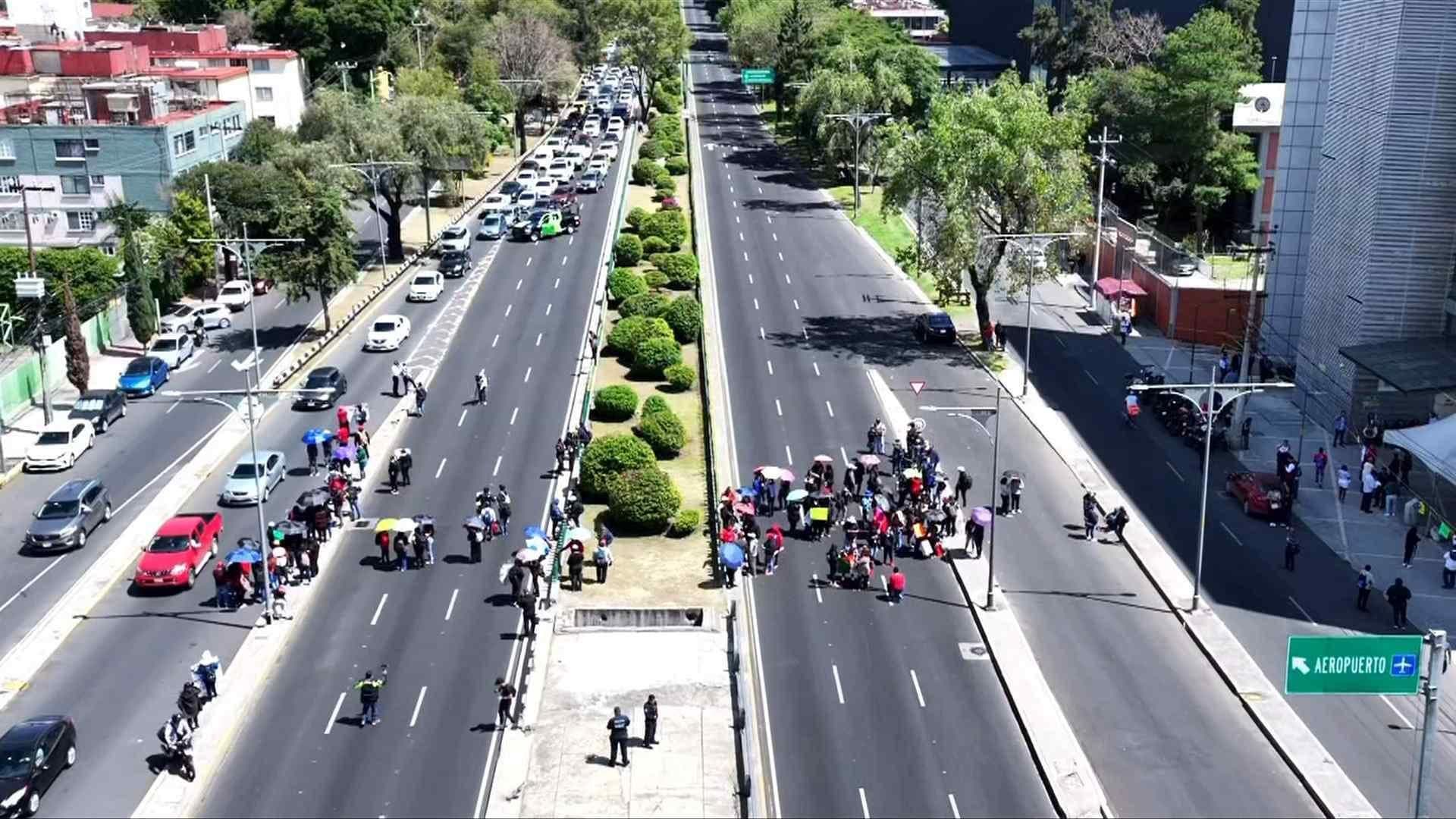 Paro Nacional del SAT: Trabajadores Extienden Bloqueo a Carriles centrales de Viaducto