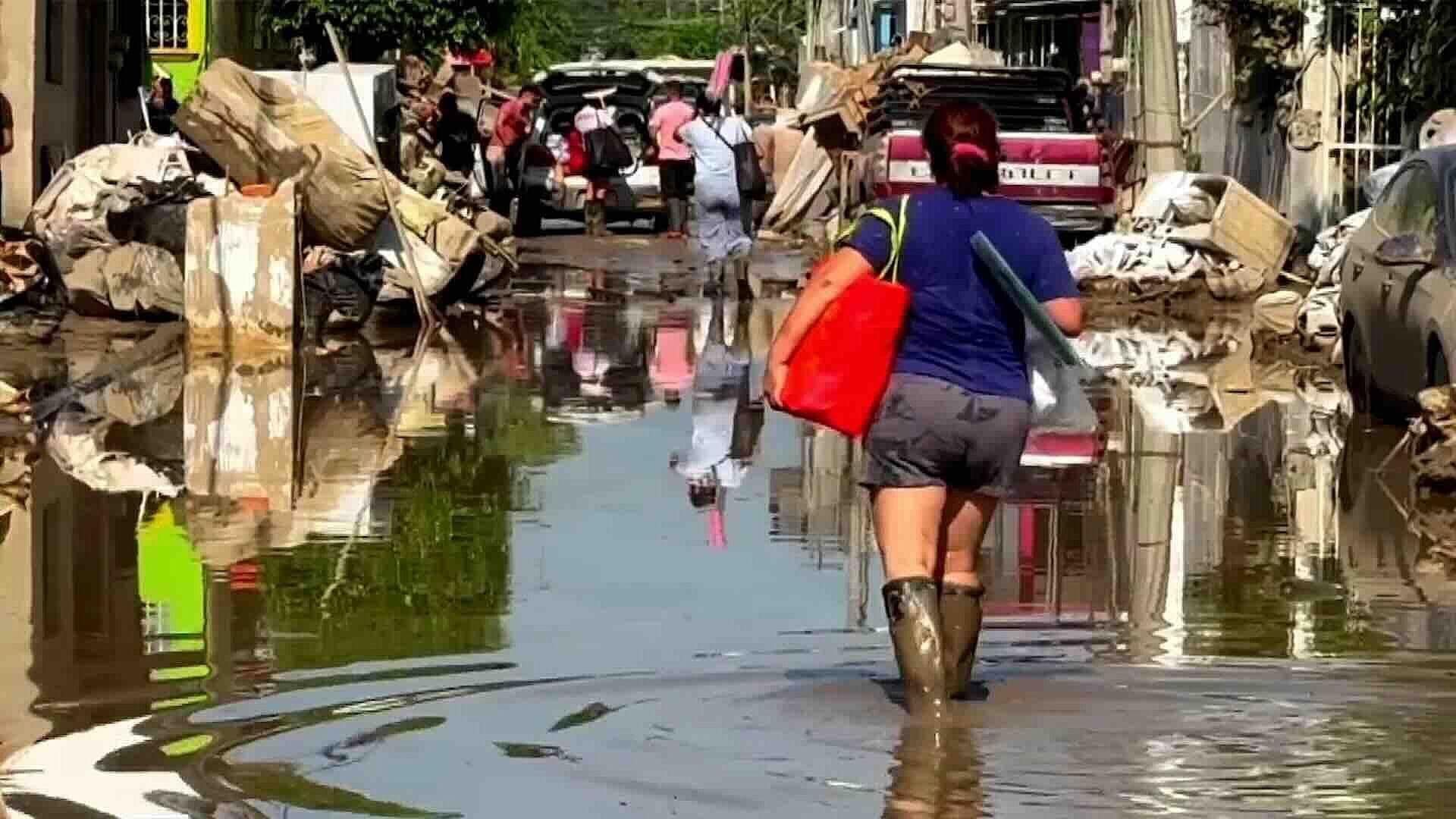 Lluvias Complican Labores de Limpieza tras Desbordamiento del Río Cazones en Poza Rica