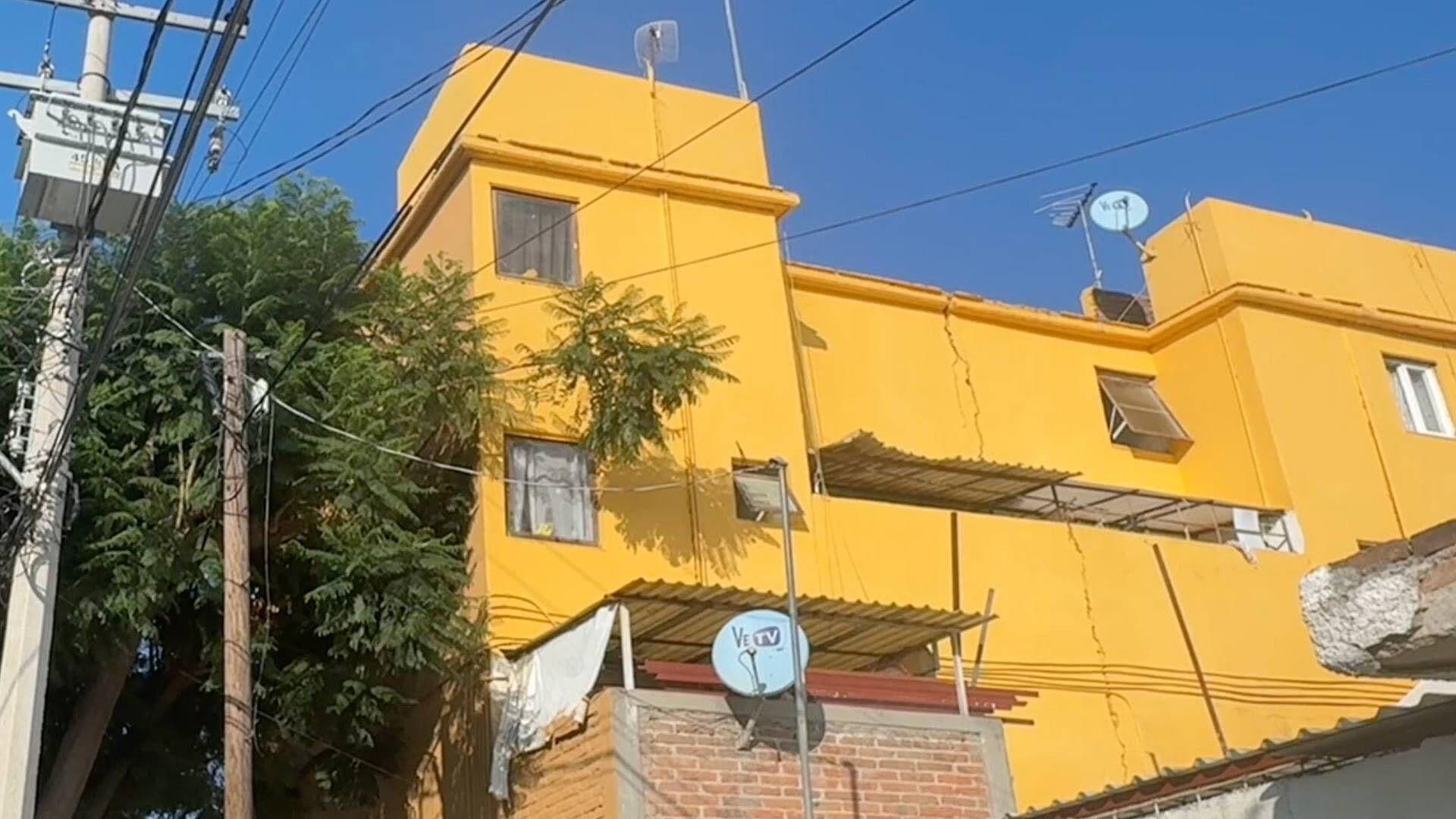 Habitantes Temen por la Estructura de Edificio en la Colonia Arboledas, Hay Grietas