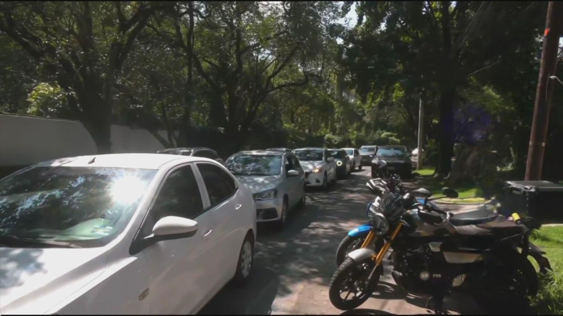 Asaltan a Conductor en Lomas de Chapultepec, en CDMX; Ladrones Escapan en Motocicleta