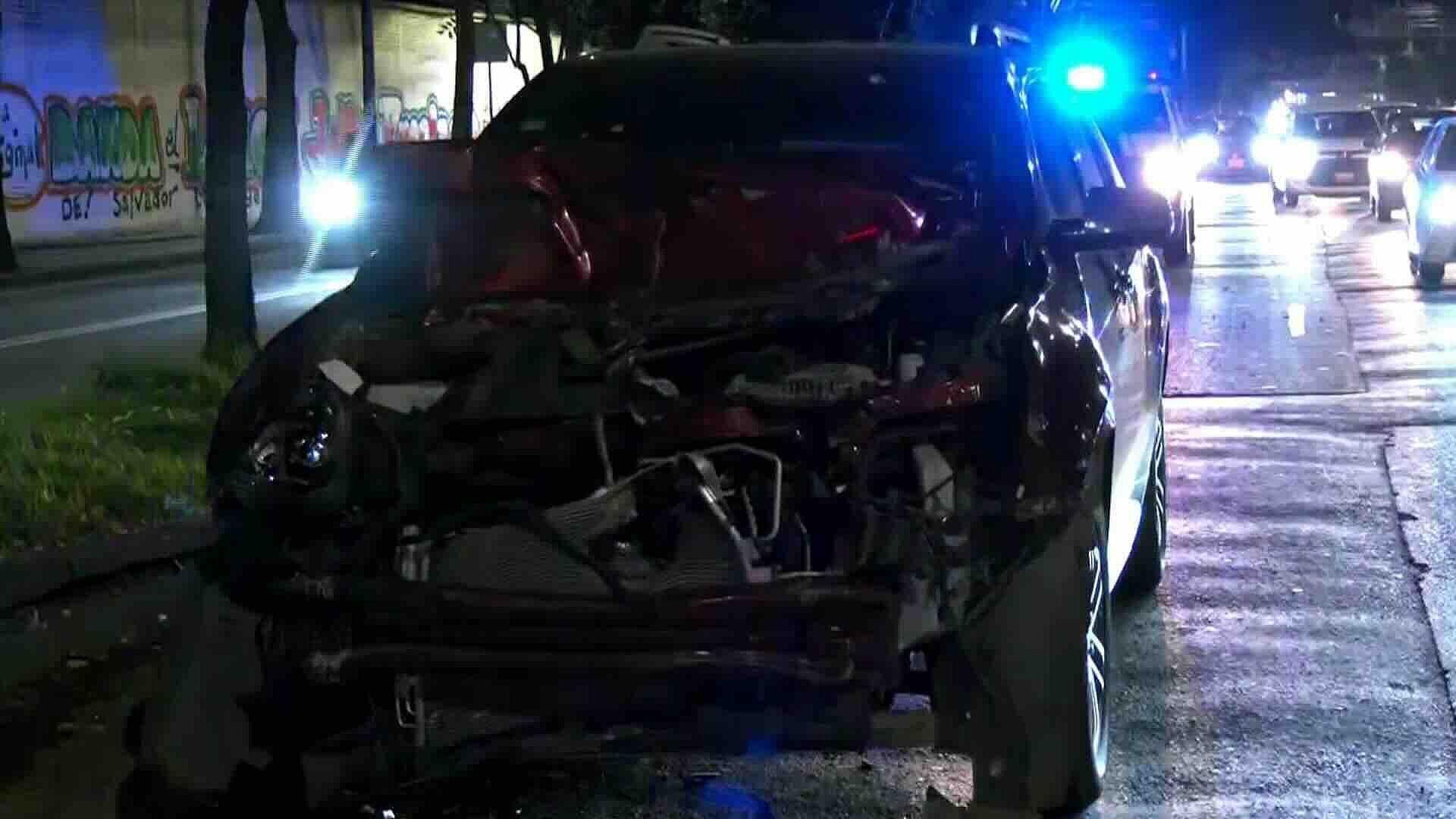 Camioneta se Impacta Contra Camión del Transporte Público en Aquiles Serdán, CDMX