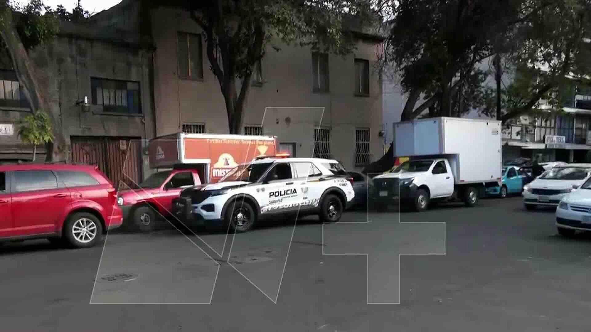 Camioneta Jala Cables y Provoca Caída de Poste en Colonia San Rafael, Alcaldía Cuauhtémoc