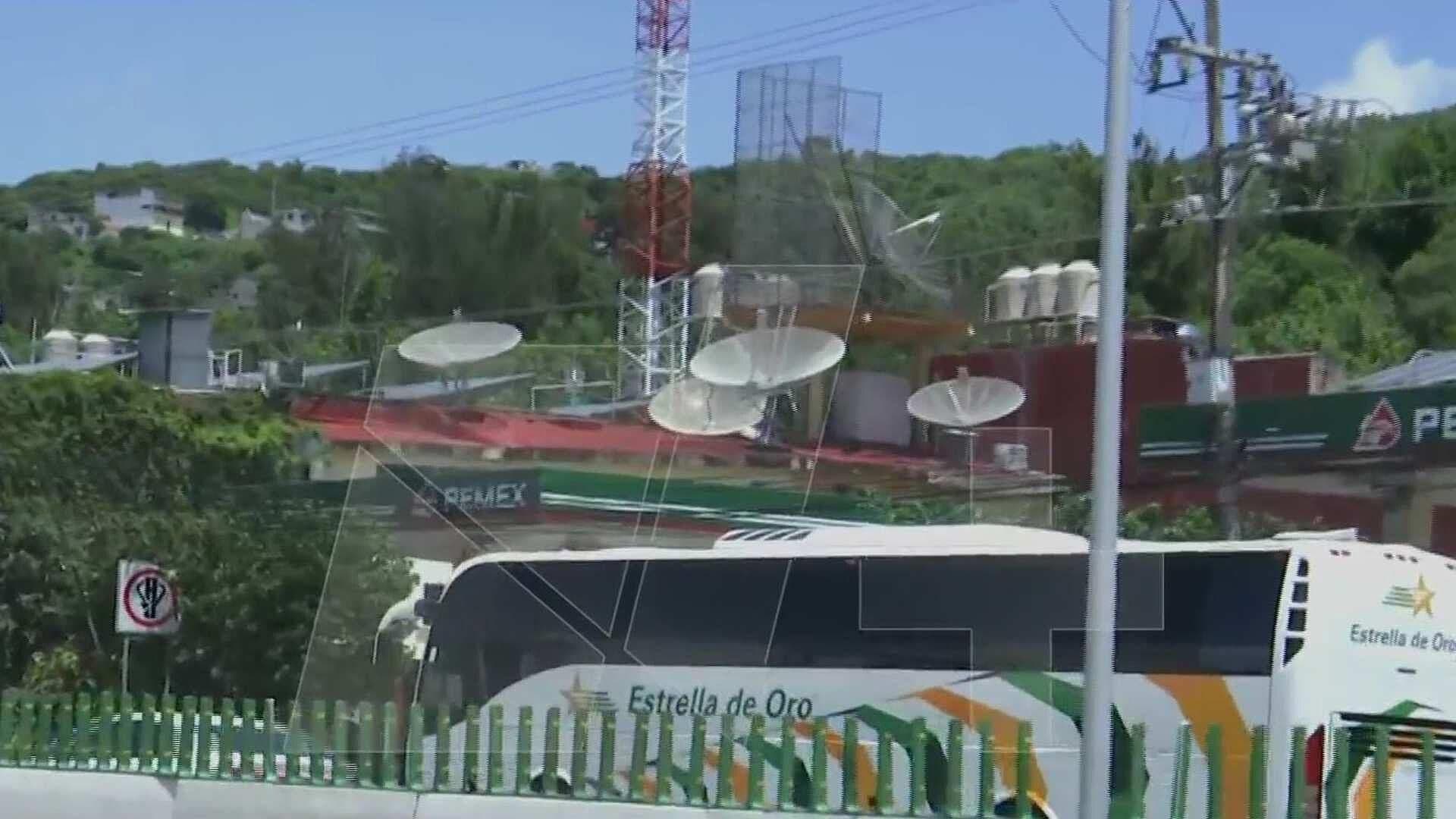 Normalistas Protestan en el Parador del Marqués en Guerrero: Retienen Autobuses