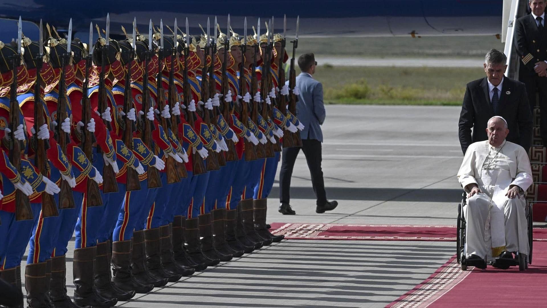 Papa Francisco Realiza Histórica Visita a Mongolia; Envía Mensaje a China