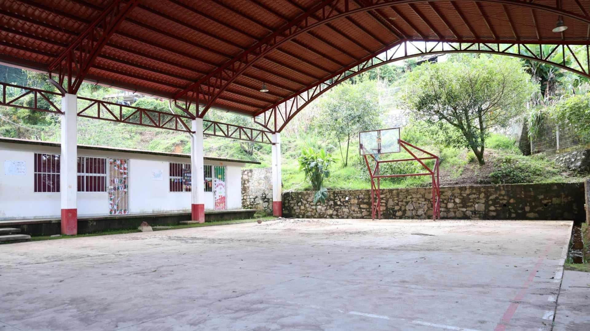 Continúa el Regreso Paulatino a las Escuelas de la Sierra Norte