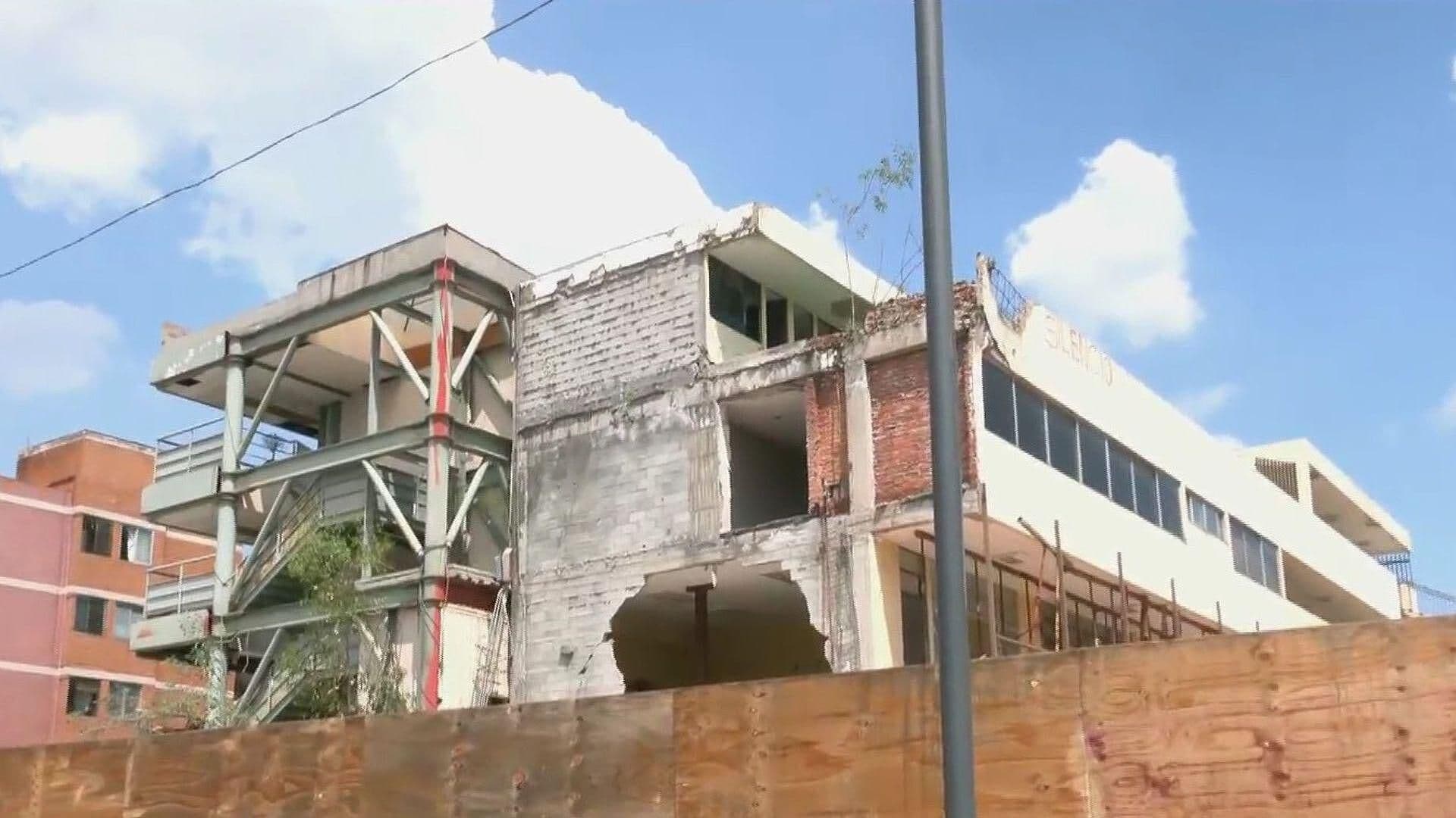 Minuto de Silencio, por las Víctimas del Sismo en el Colegio Rébsamen