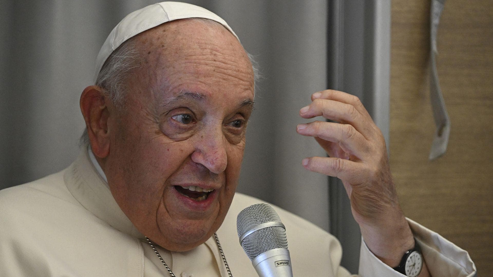 Papa Francisco Concluye Visita en Mongolia; Envía Mensaje a China