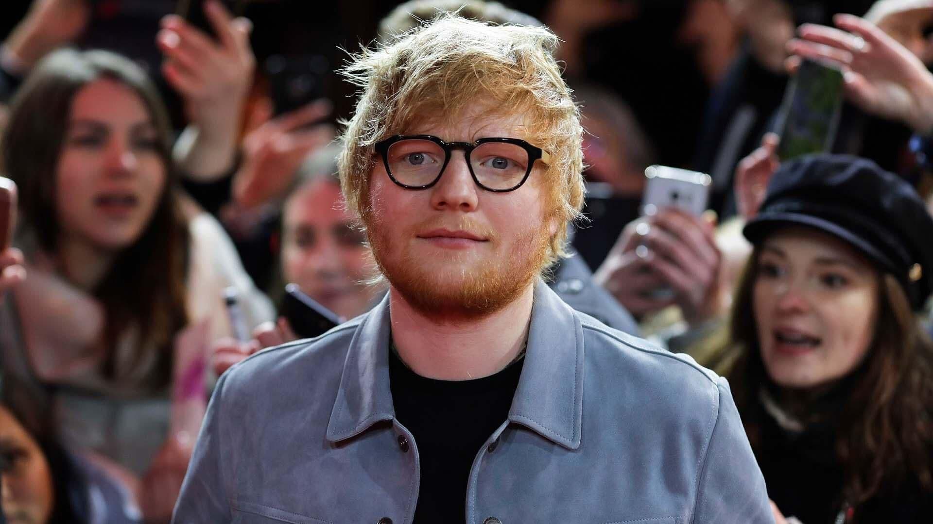 Ed Sheeran le Canta a una Chica que Salió a Correr a Orilla de un Canal, en Londres | VIDEO