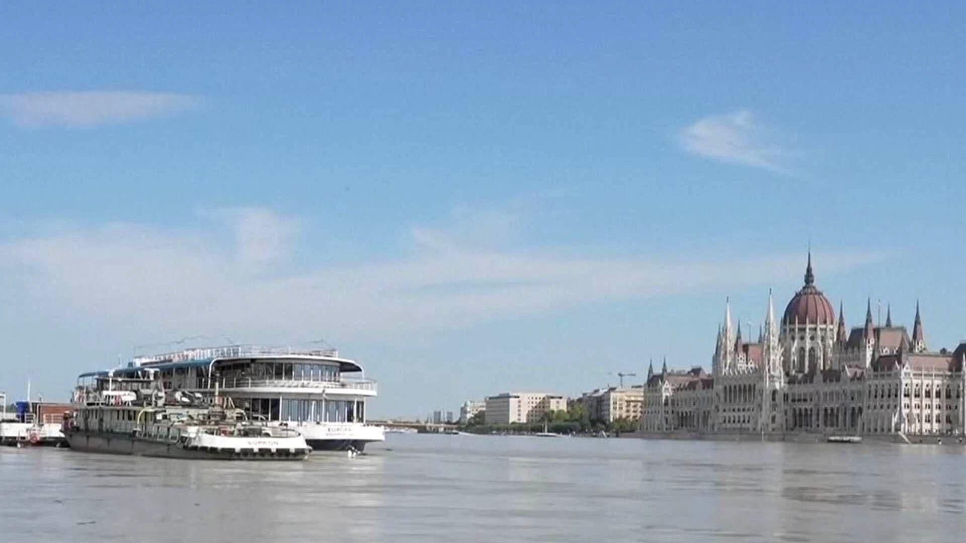 Hungría se Prepara Ante Posible Desbordamiento del Río Danubio por Inundaciones