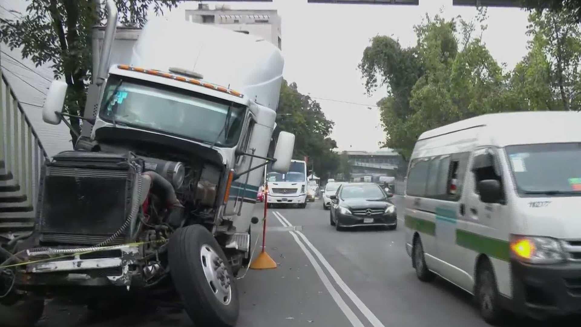 Sigue Abandonado un Tráiler, en la Colonia Observatorio, CDMX