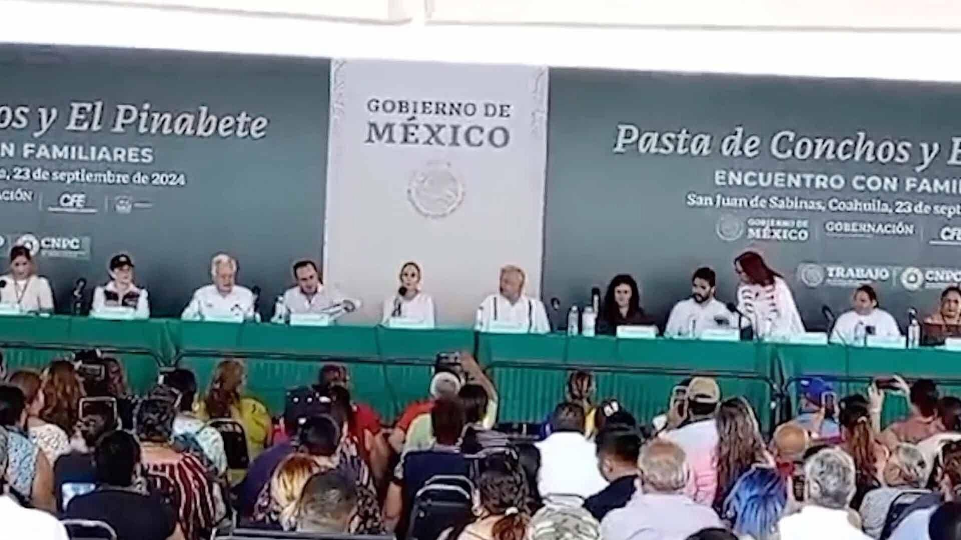 AMLO se Reúne con Familias de Mineros de Pasta de Conchos