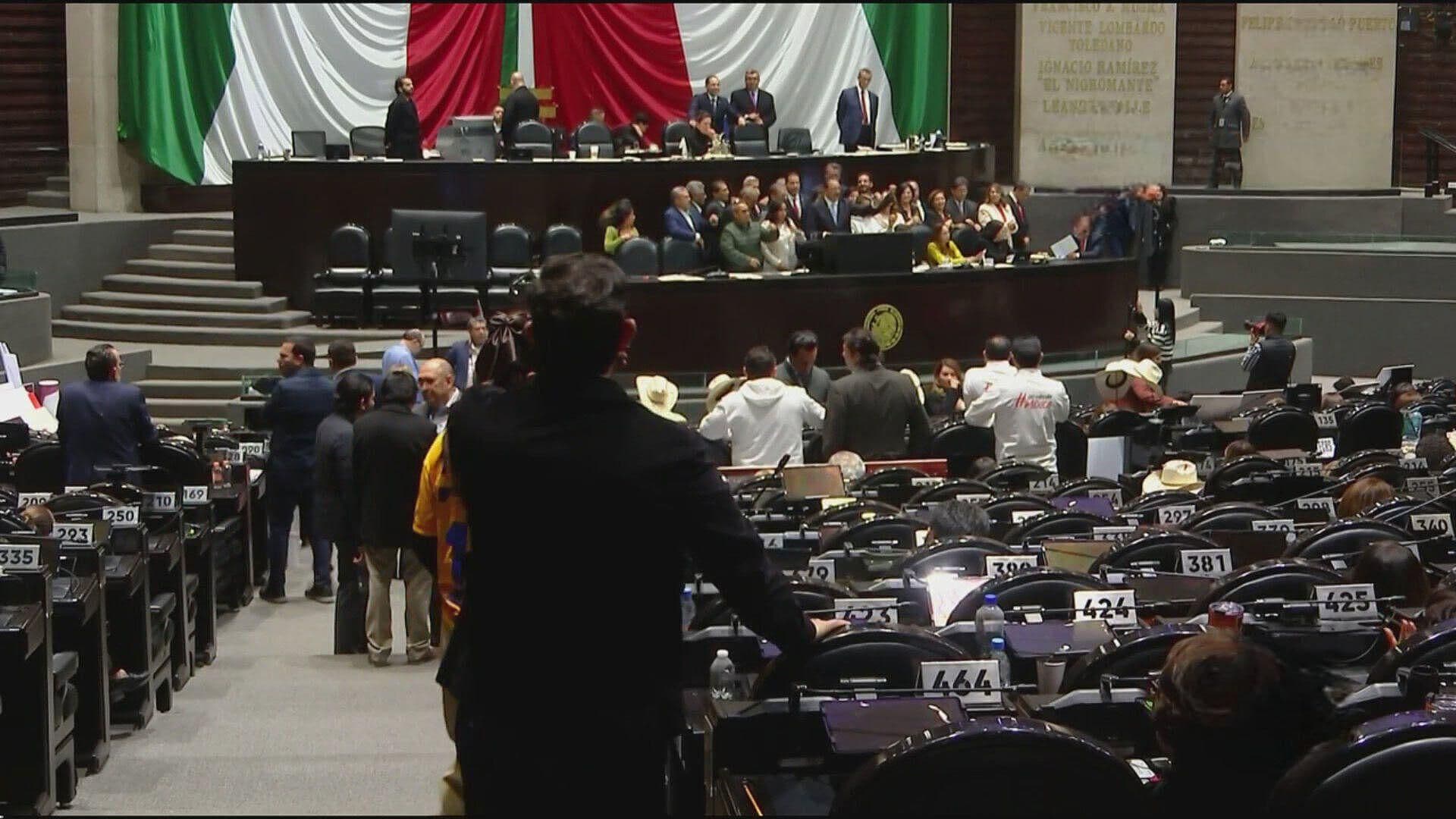 Asesinato de Carlos Manzo Tensa Debate del Presupuesto de Egresos 2026, en San Lázaro