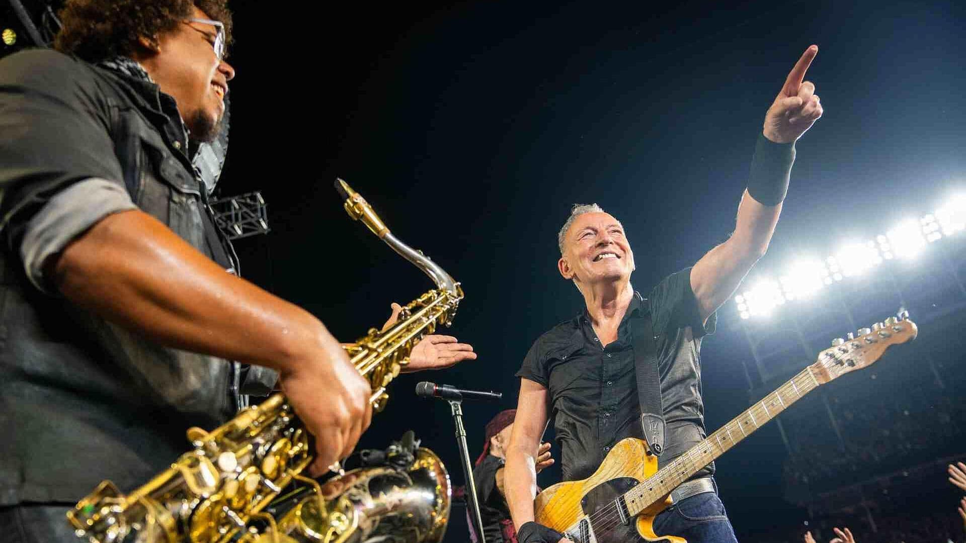 Bruce Springsteen Suspende Gira por EUA Debido a una Úlcera