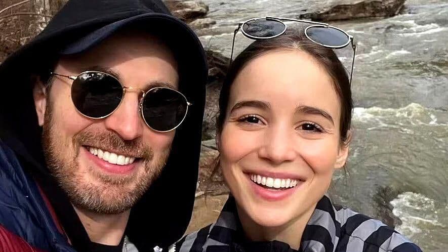 Chris Evans y Alba Baptista se Casan en Secreto