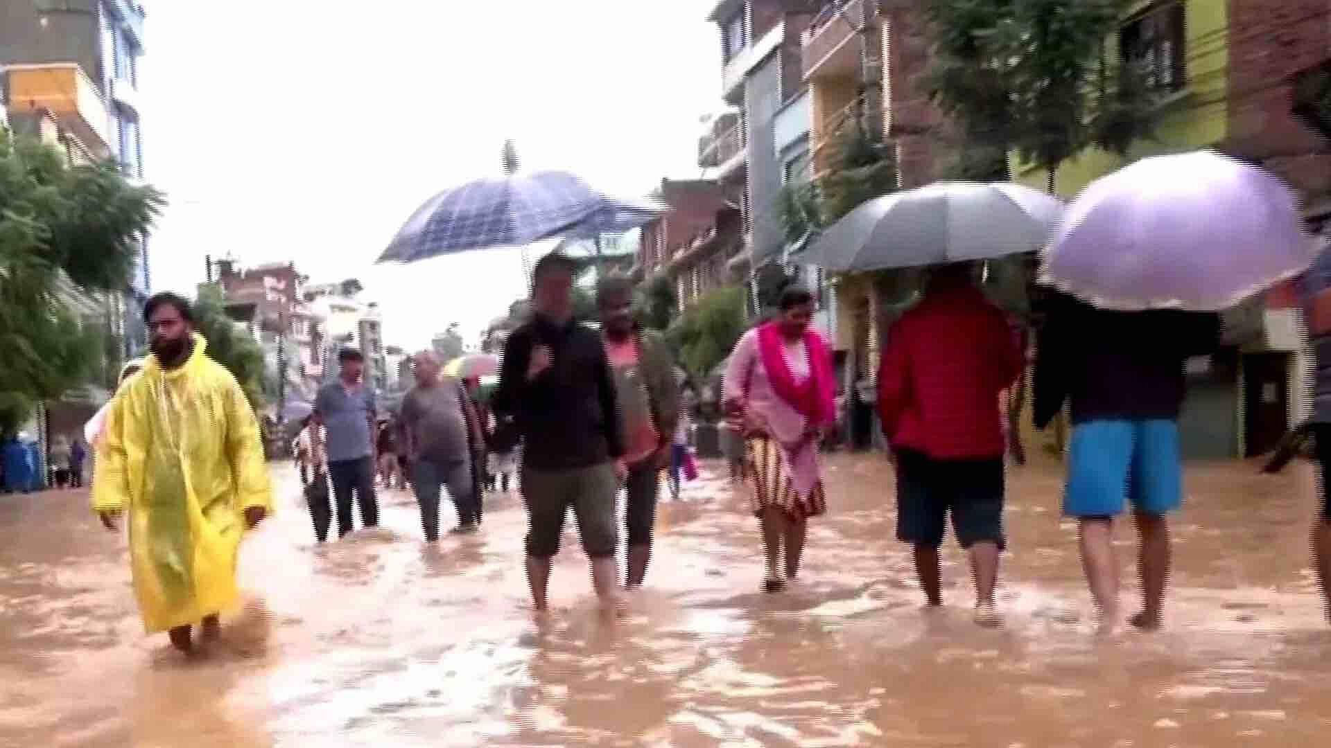 Inundaciones y Deslizamientos en Nepal Causan al Menos 126 Muertos