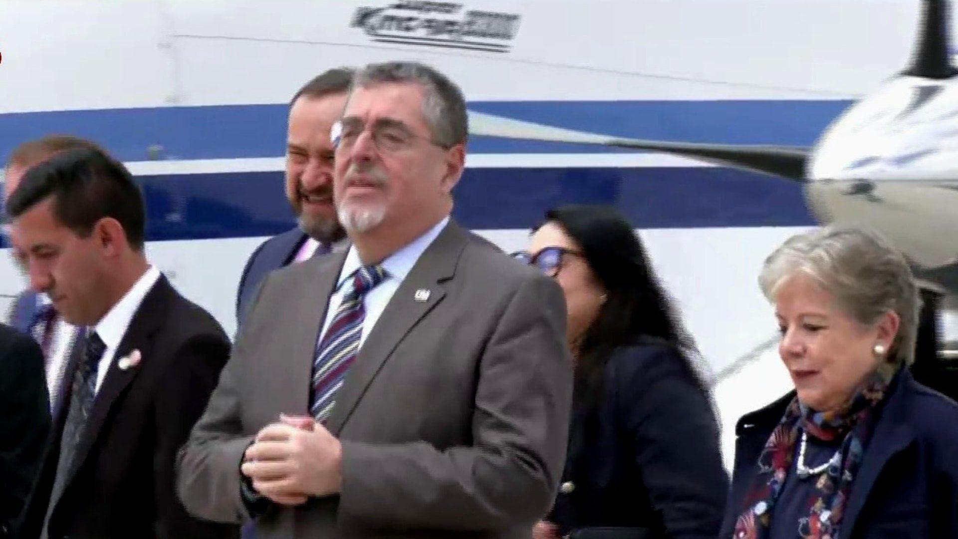 Bernardo Arévalo Llega a México para Toma de Posesión de Sheinbaum