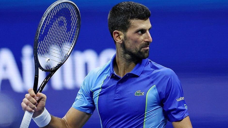 Video: Novak Djokovic Jugando Tenis a los 4 Años