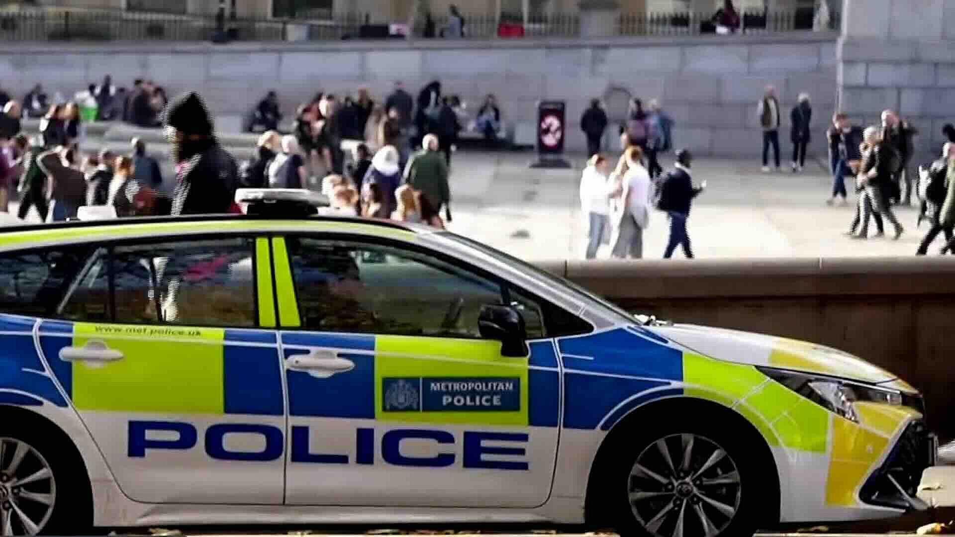 Estudio Revela que Policía Metropolitana de Londres Mantiene Prácticas Racistas