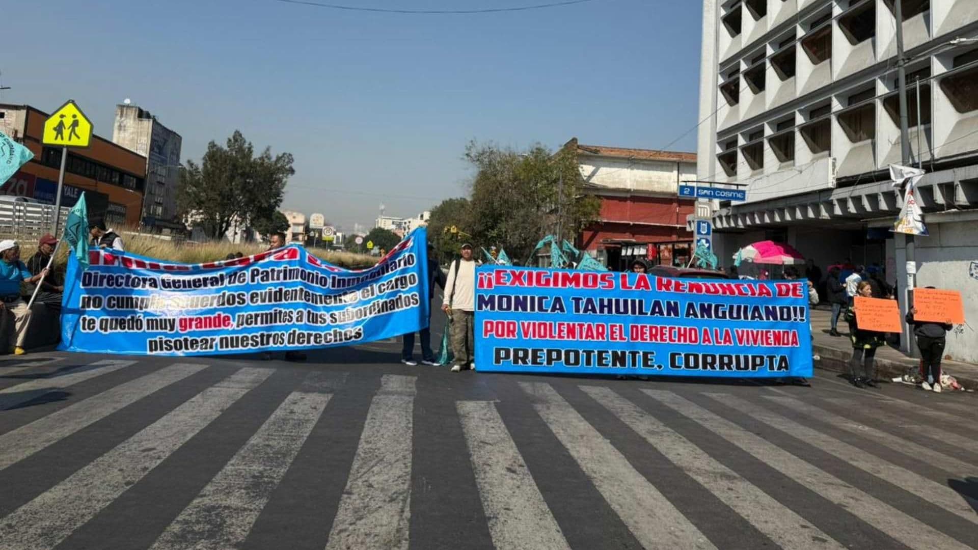 Manifestantes Bloquean Hoy Avenida Ribera de San Cosme en CDMX