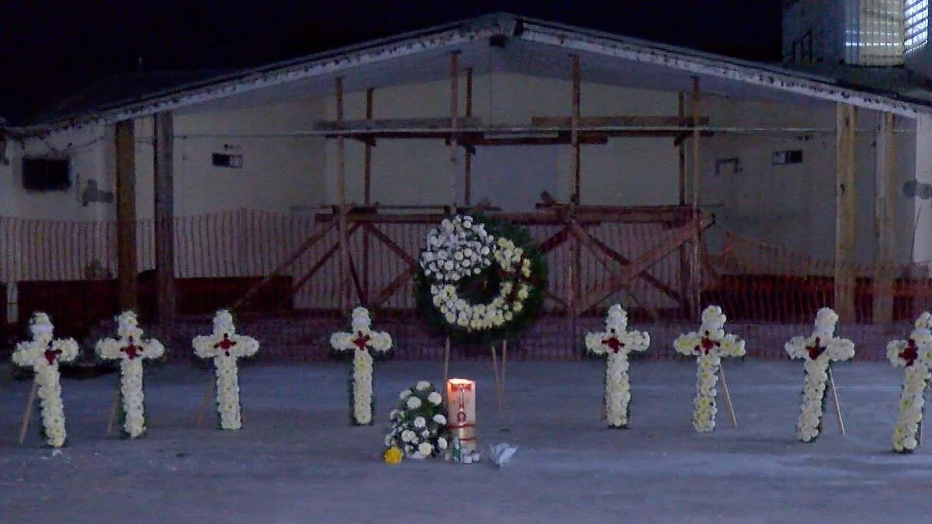 Realizan Ceremonia Luctuosa en Memoria de Víctimas de la Iglesia Santa Cruz