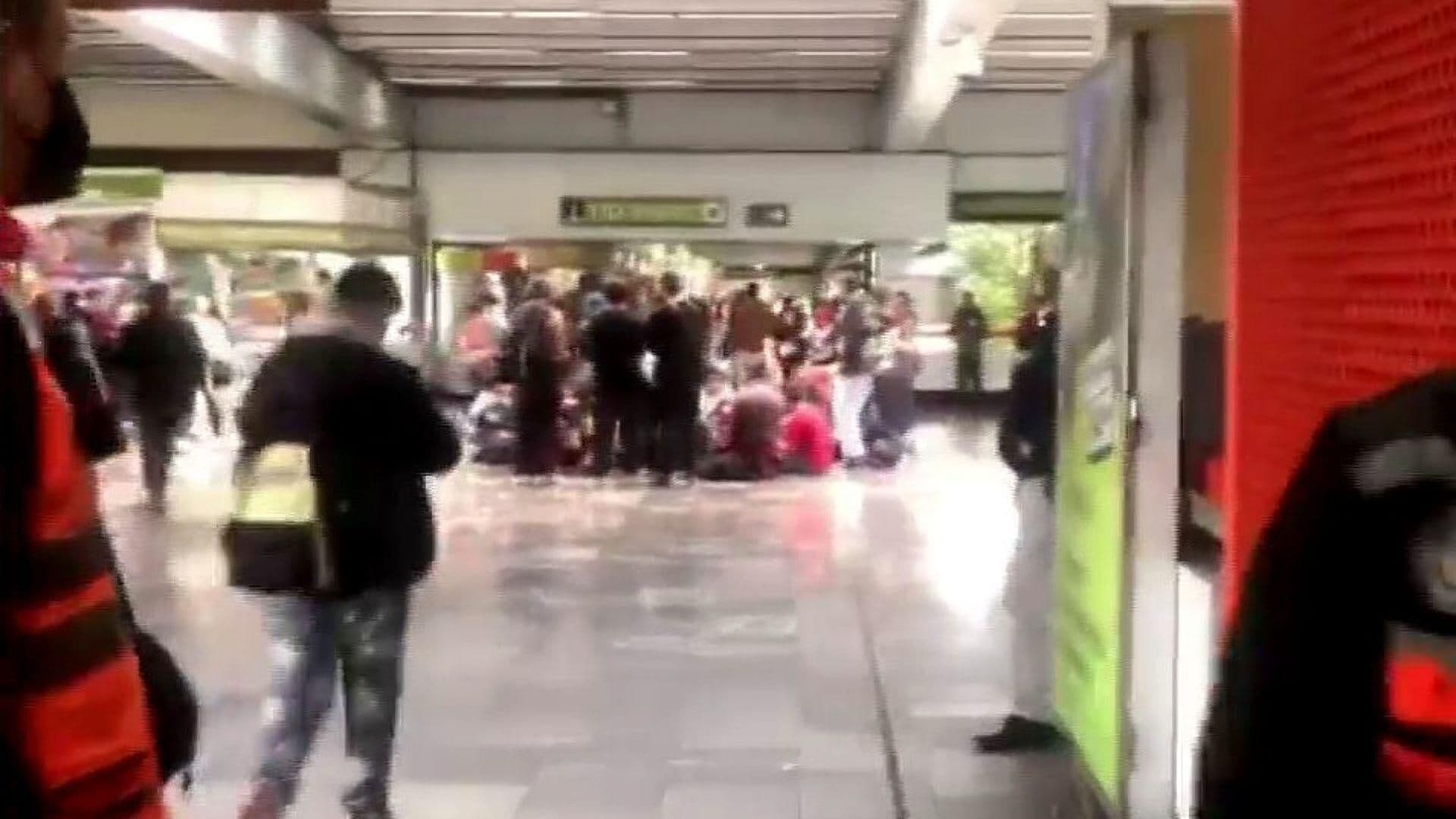 Jóvenes Parten de CU Rumbo a Tlatelolco por Marcha del 2 de Octubre