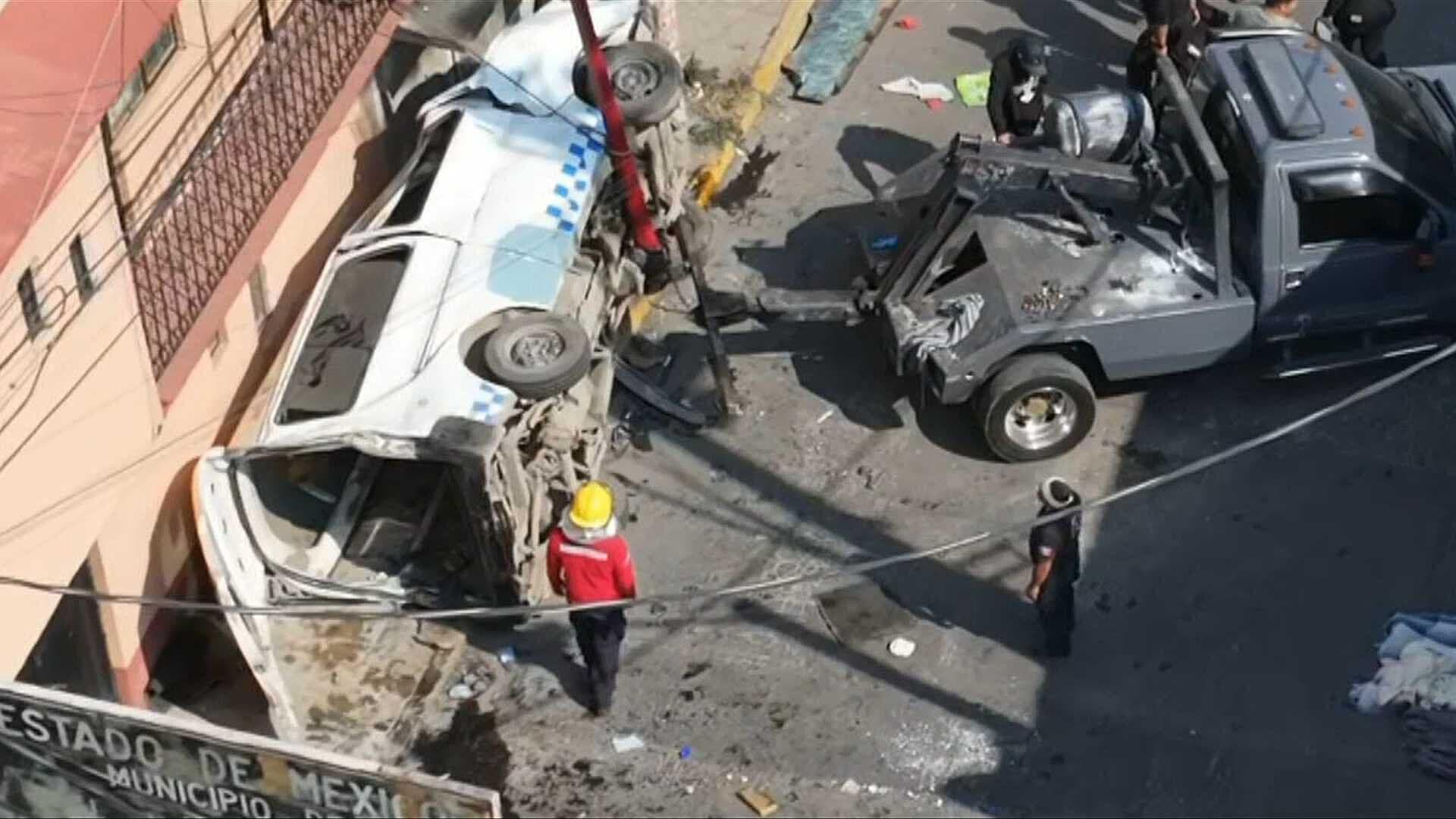 Conductor Maneja a Exceso de Velocidad y Provoca Accidente en La Paz, Edomex; Mueren 2 Personas