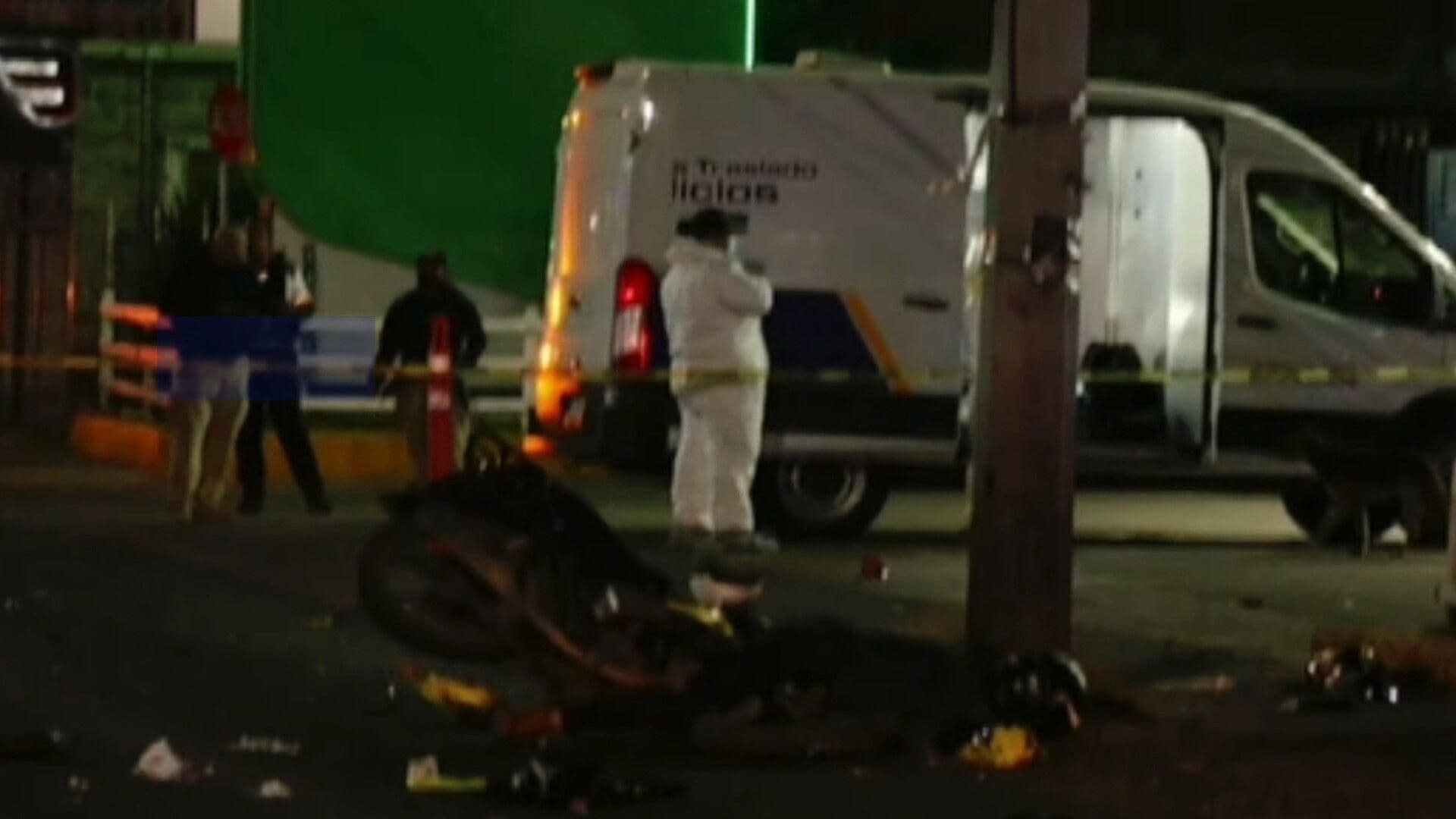 Motociclista Choca Contra Poste en el Mariano Escobedo en León; Fallece Tras el Golpe