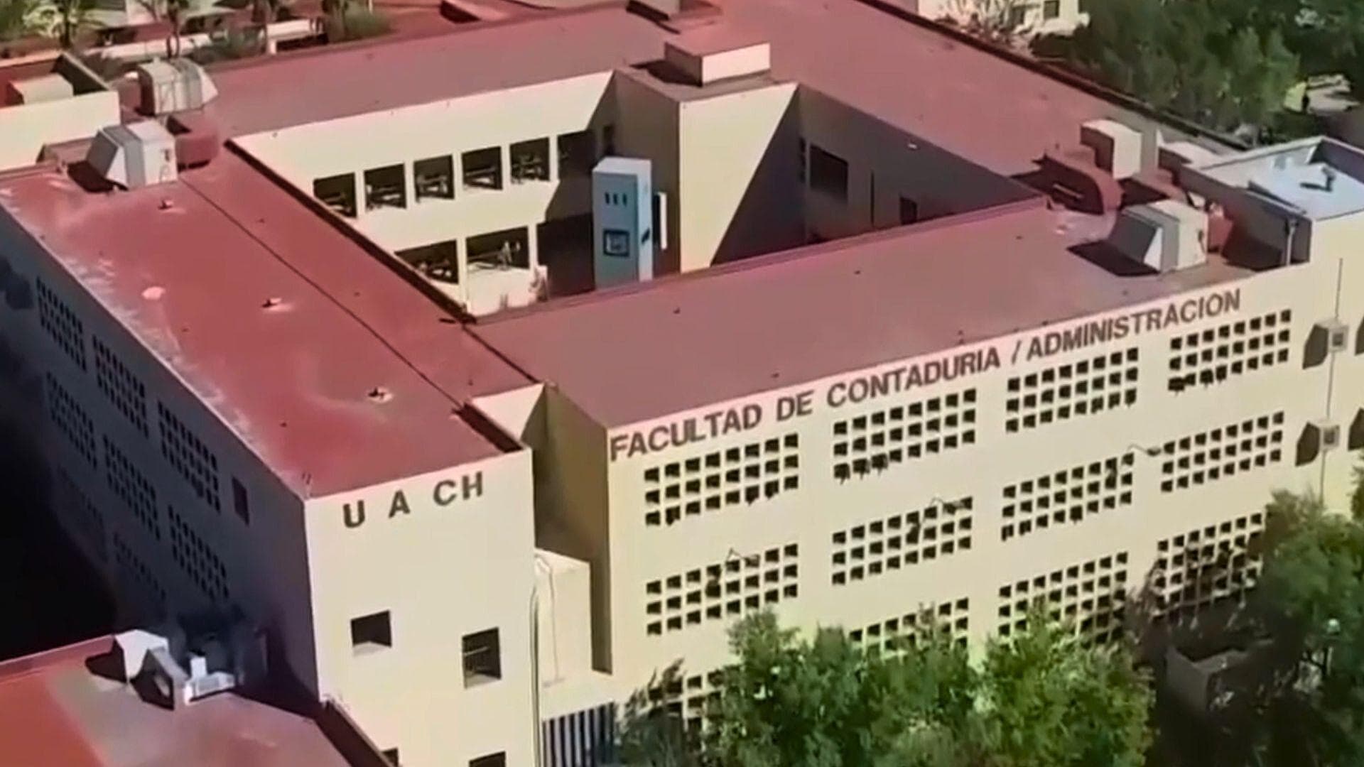 Reportaron Supuesta Amenaza de Tiroteo en la UACH; Hay una Persona Detenida