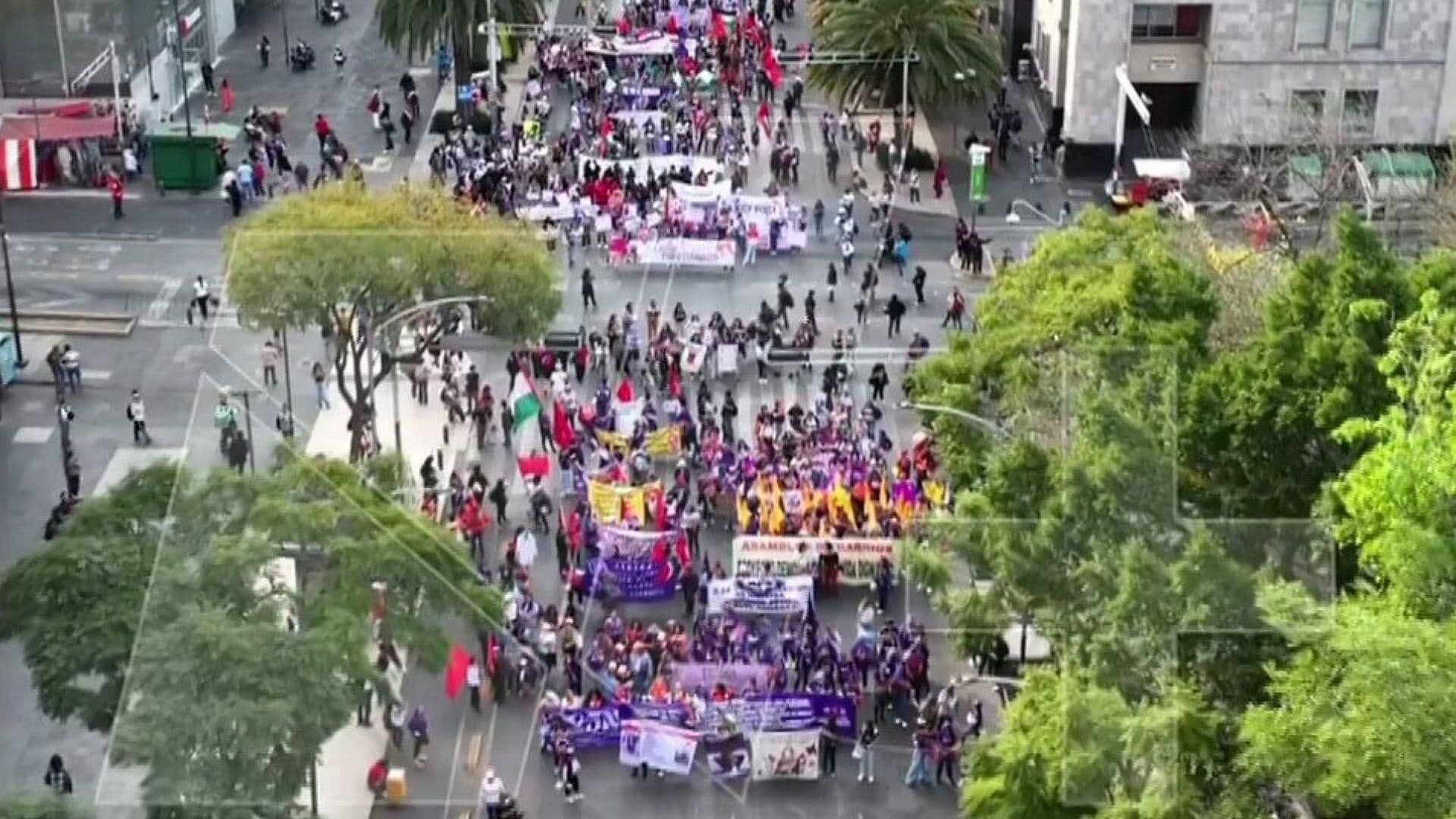 Así Se Ve desde el Aire Marcha del 25N en CDMX por Eliminación de la ...