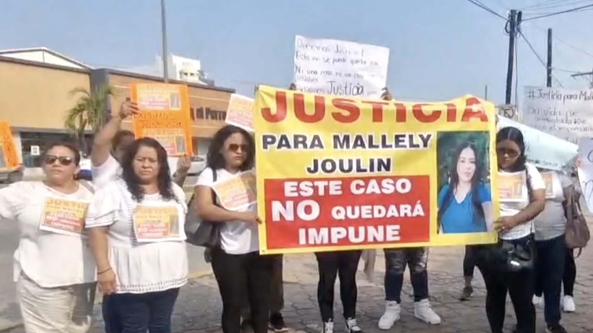 Familiares de Mallely Protestan Frente a Presidencia de Madero; Exigen Justicia