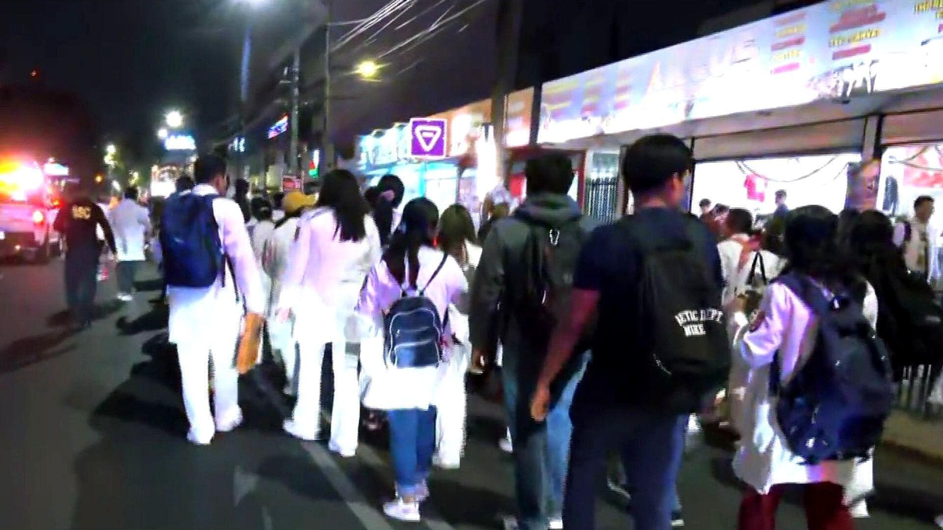 Estudiantes de Medicina Retiran Bloqueo en Av. IPN y Montevideo en la GAM