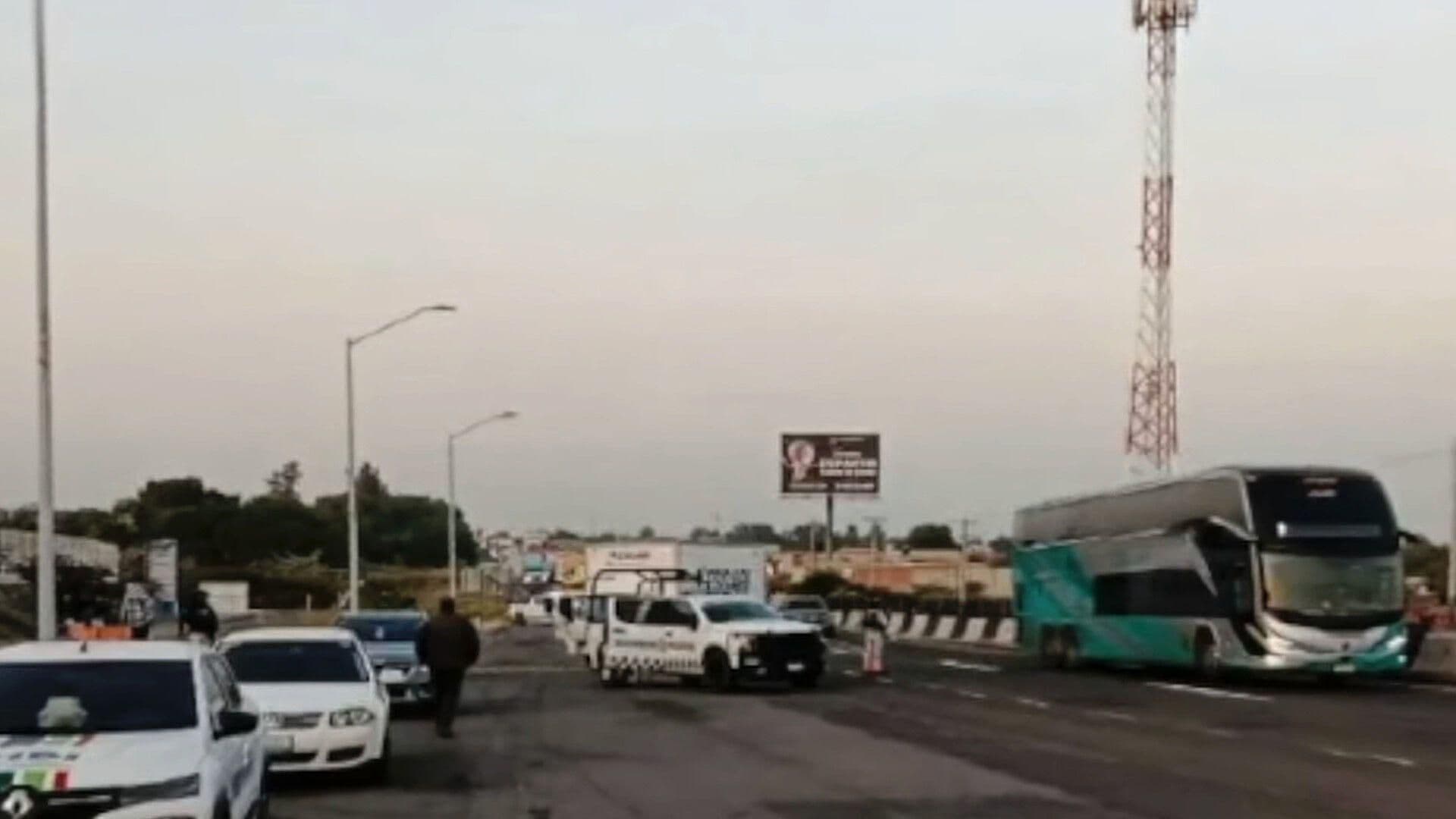 Asesinan a un Hombre y Abandonan su Cuerpo en la Carretera de Apaseo el Alto