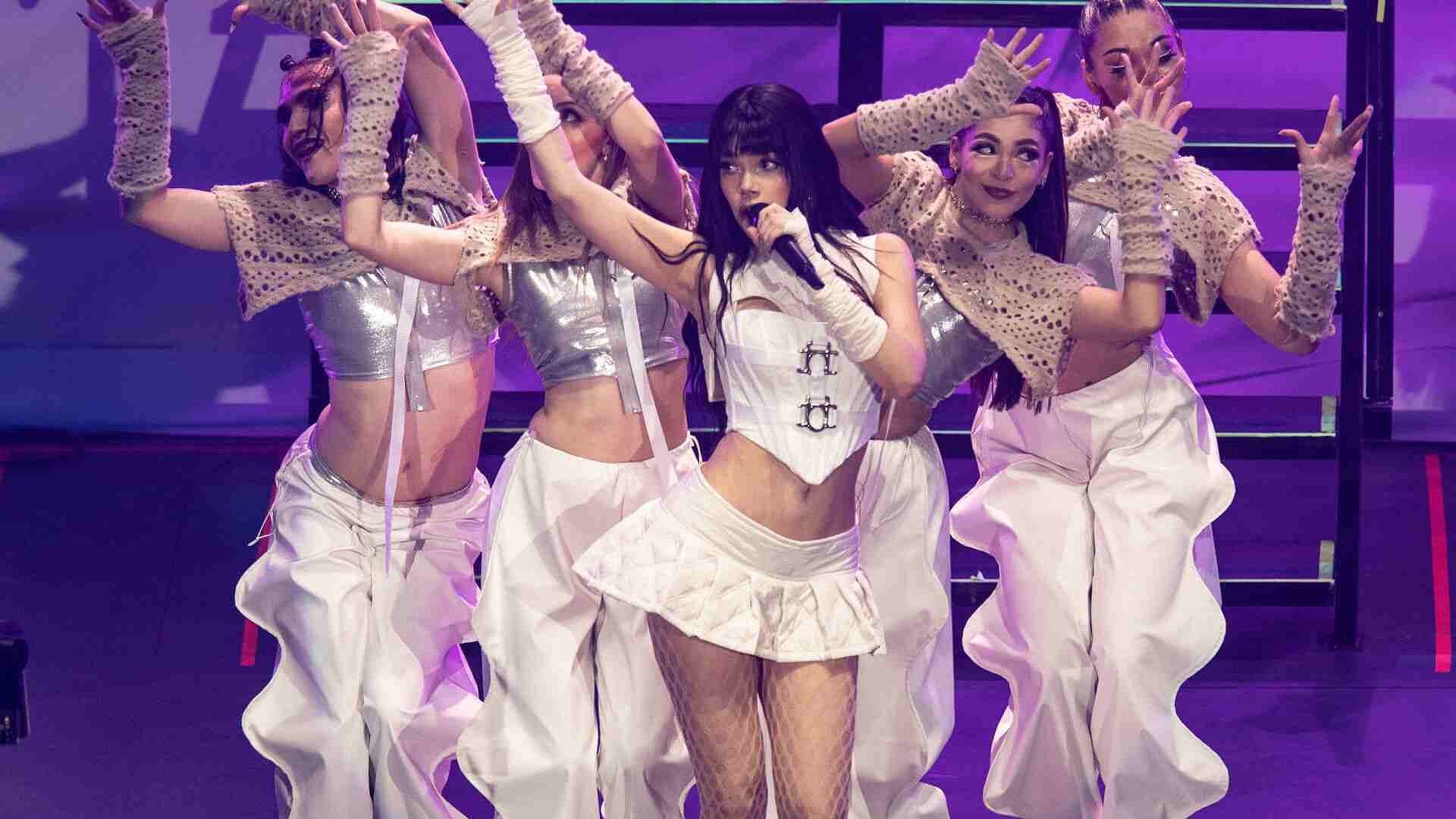 ¡Atención "Keninis"! Kenia Os Anuncia su K de Karma Tour 2026